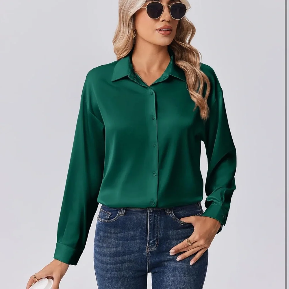 Elegant Green Women's Blouse - Picture 2 of 5